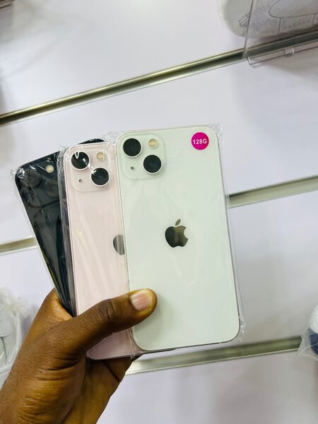 iPhone 13