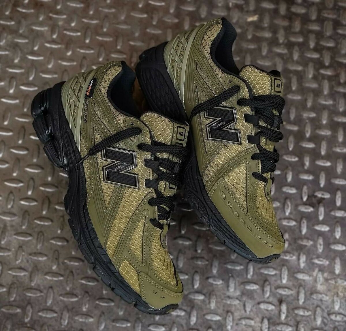 New balance 1906