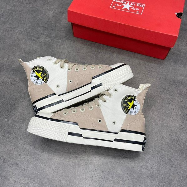 Converse sneaker