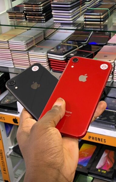 iPhone XR