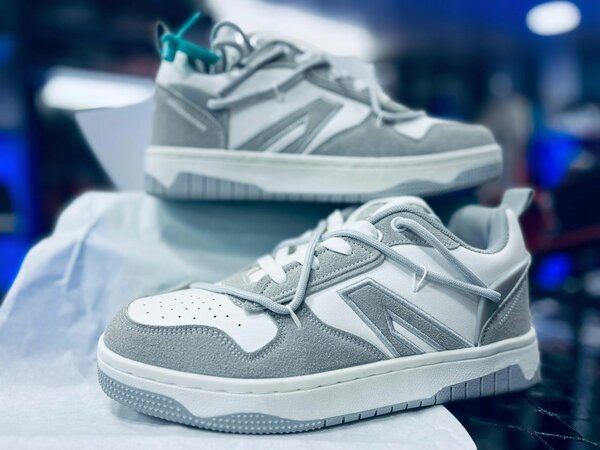 Men's shoes
