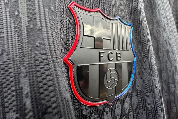 MAILLOT EXTÉRIEUR FC BARCELONE (2024-2025)