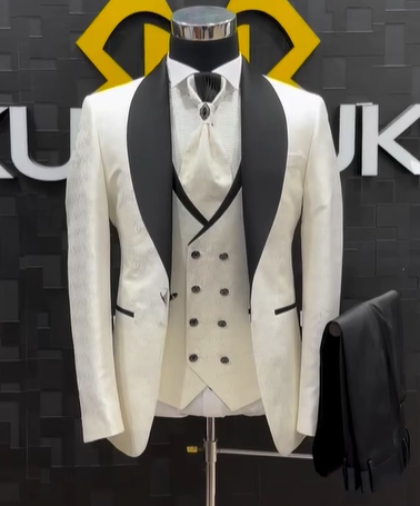 SUIT & TIE