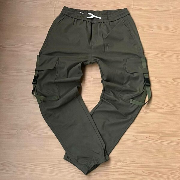 Baggy side pockets