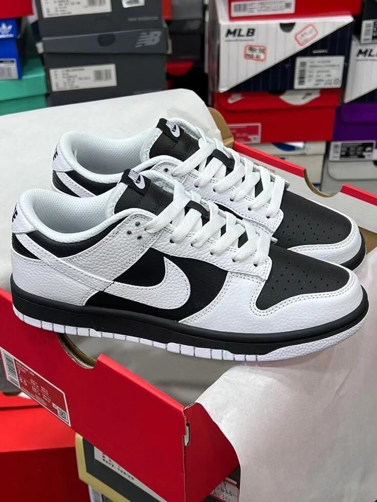 Nike Dunks