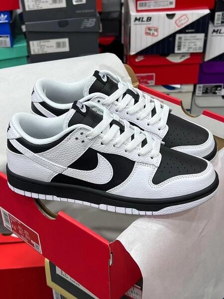 Nike Dunks