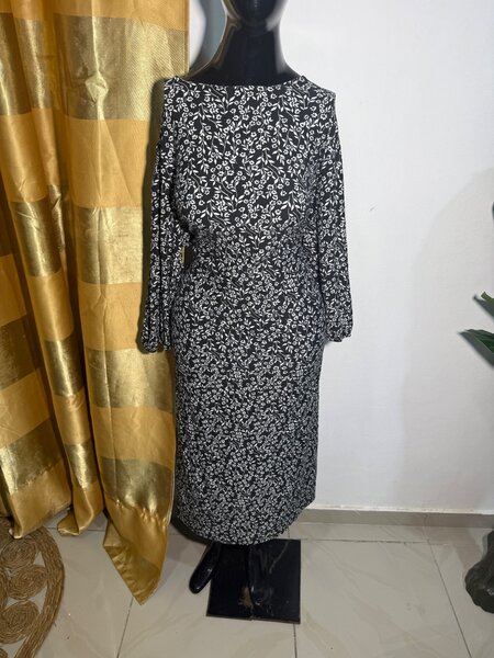Robe élégante à motifs floraux