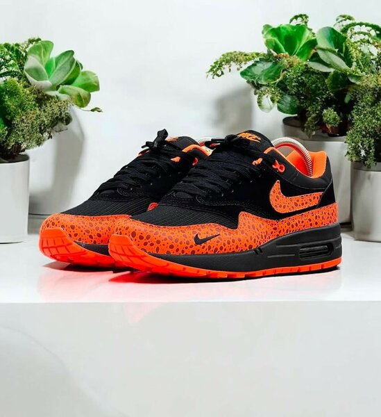 NIKE AIRMAX