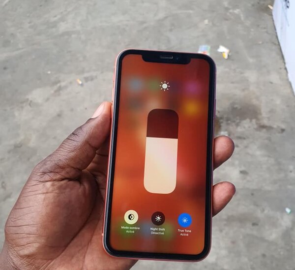 iPhone XR