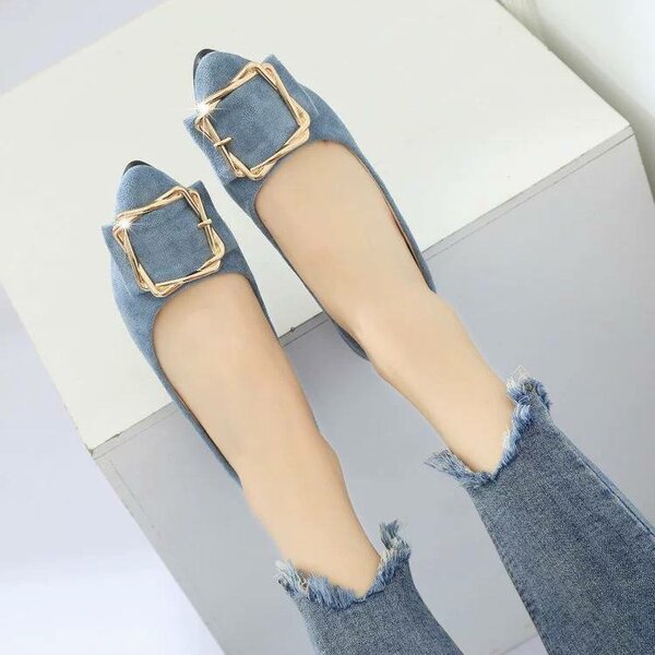 Ladies shoe