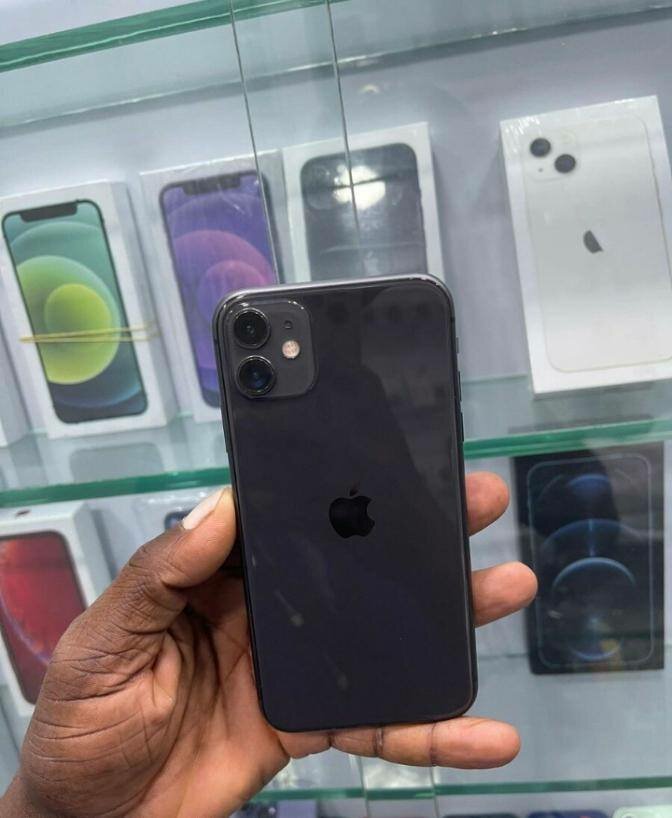 iPhone 11 Noir 64 Go Excellent
