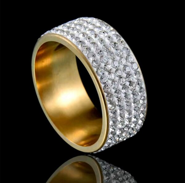 Elegant Crystal Band Ring