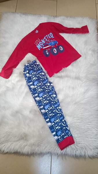 Kids pyjamas