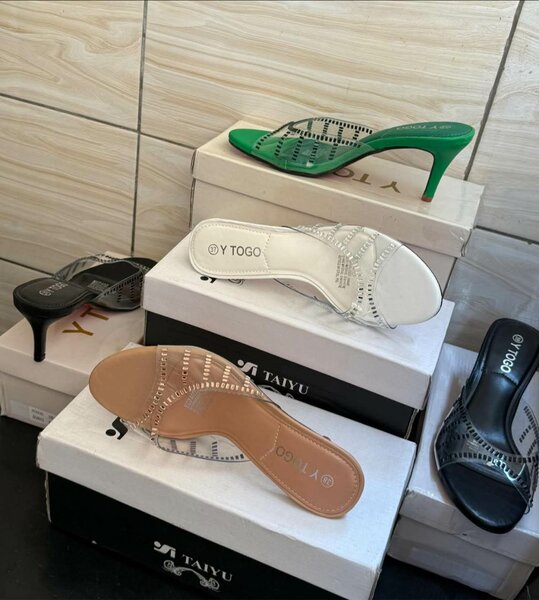 Mules à talons élégantes YTOGO