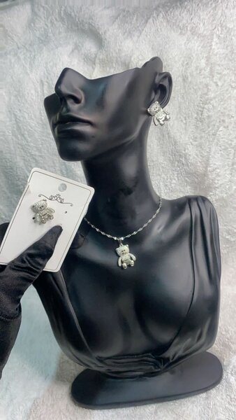 Teddy bear necklace