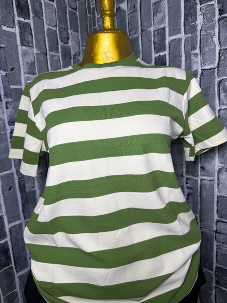 T-shirt rayé vert blanc
