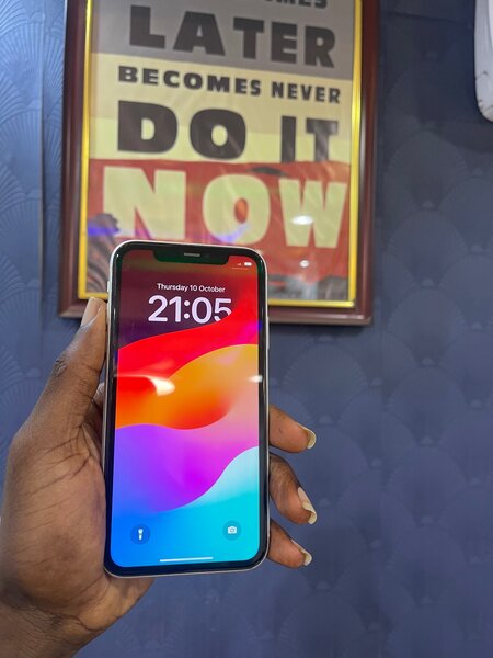 iPhone 11