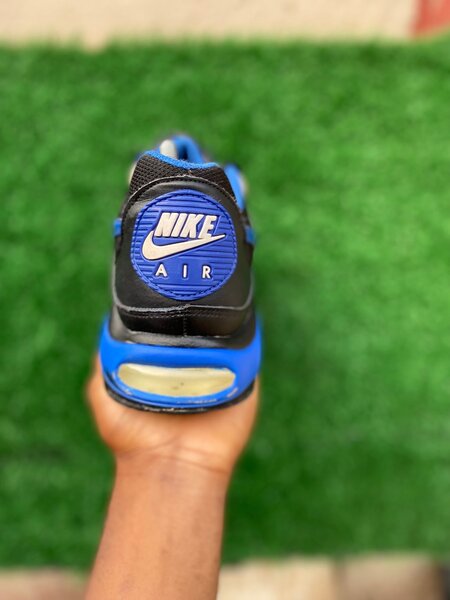 NIKE AIRMAX