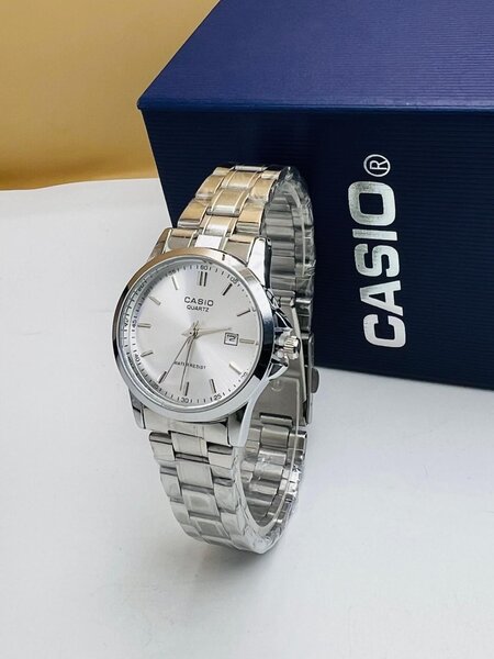 Montre de luxe (CASIO)