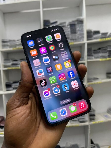 iPhone 13