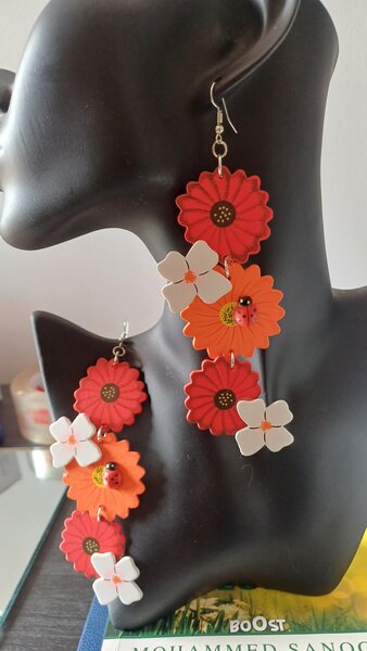 Boucles d'oreilles florales colorées