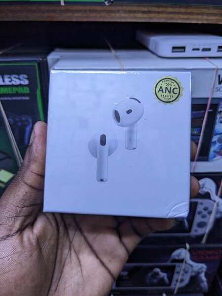 Airpods 4