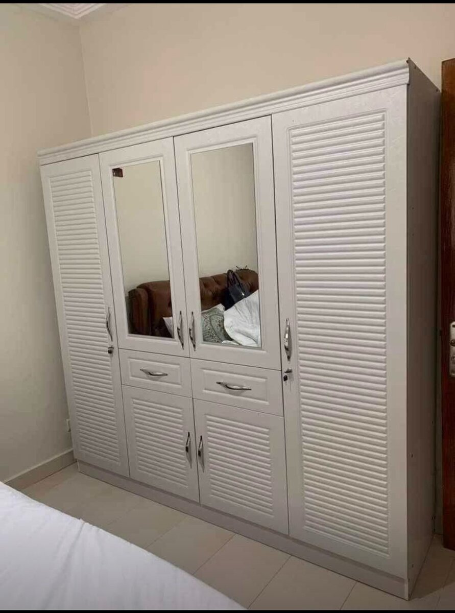 Armoire