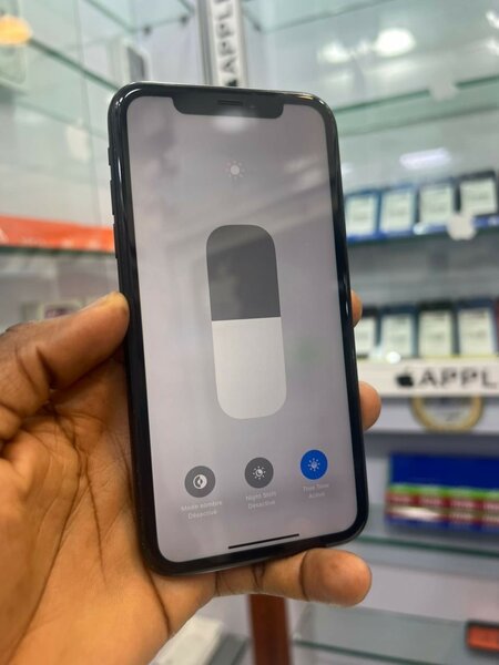 iPhone XR 64go quasi neuf 85.000 Kao