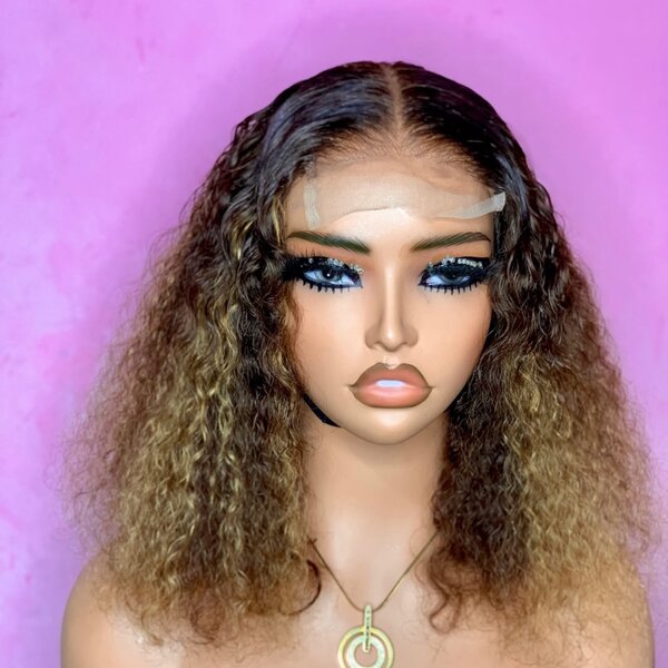 Highlight curly wig