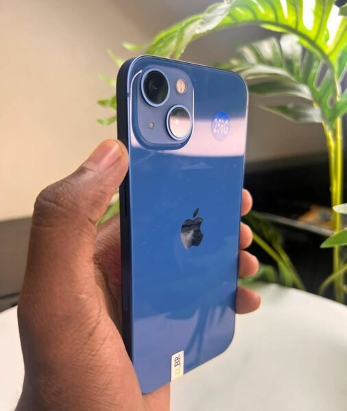 iPhone 13