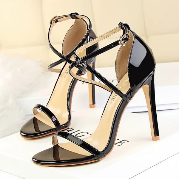 HEELS
