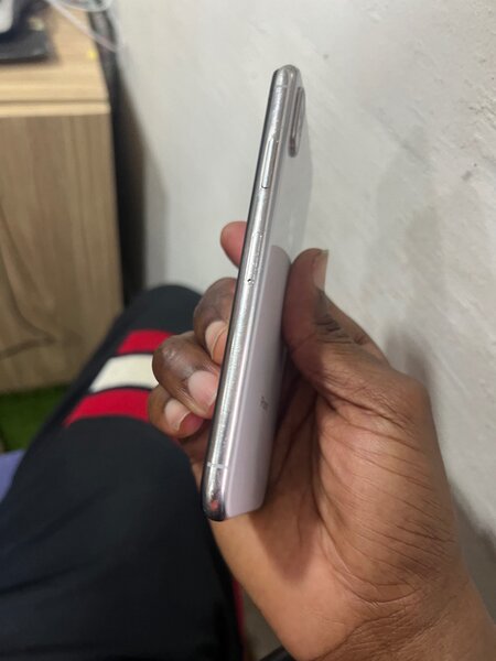 iPhone X