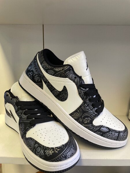 Air Jordon low