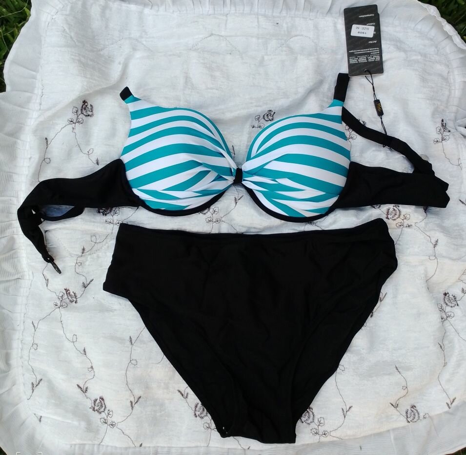 Hot Bikinis