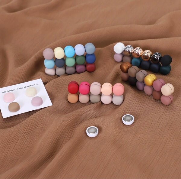 Hijab accessories ( magnets, hijab clips and pins)