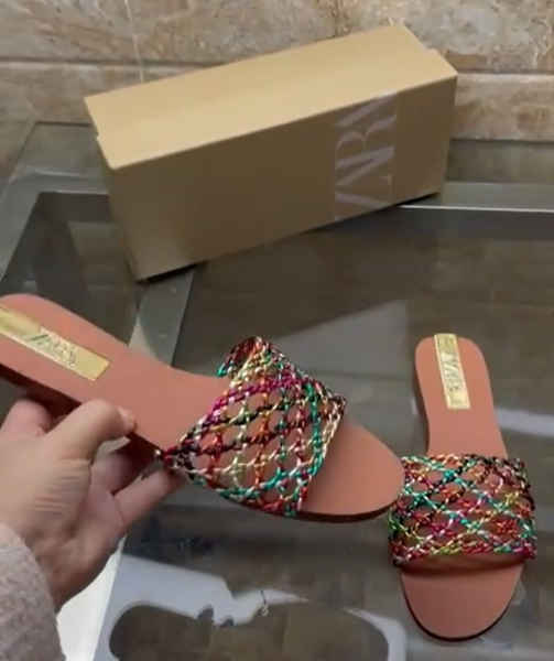 pink flip flops