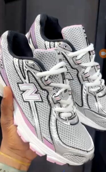 Fashion sneakers