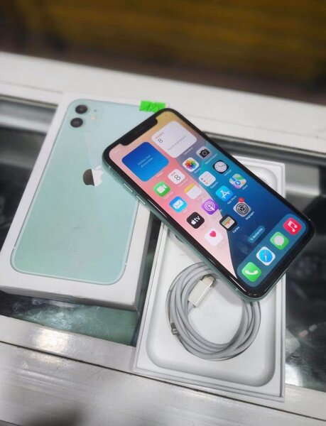 iPhone 11 Vert 64Go Débloqué