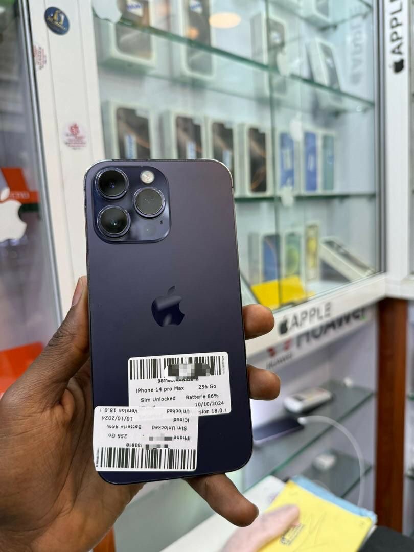 iPhone 14pro max 256giga casineuf très propre