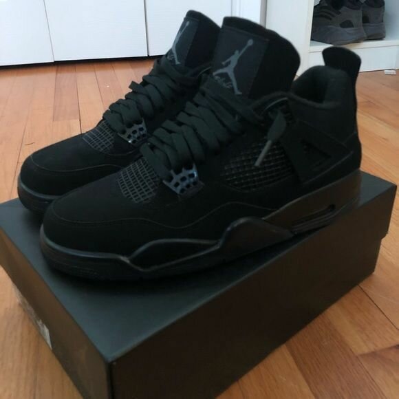 Jordan 4 Retro Mid Black Cat