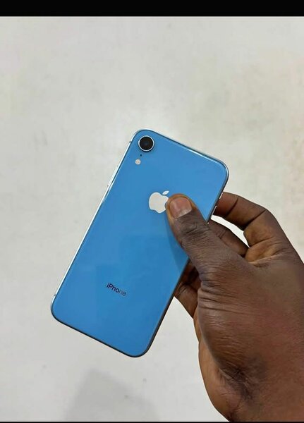iPhone XR Bleu Débloqué
