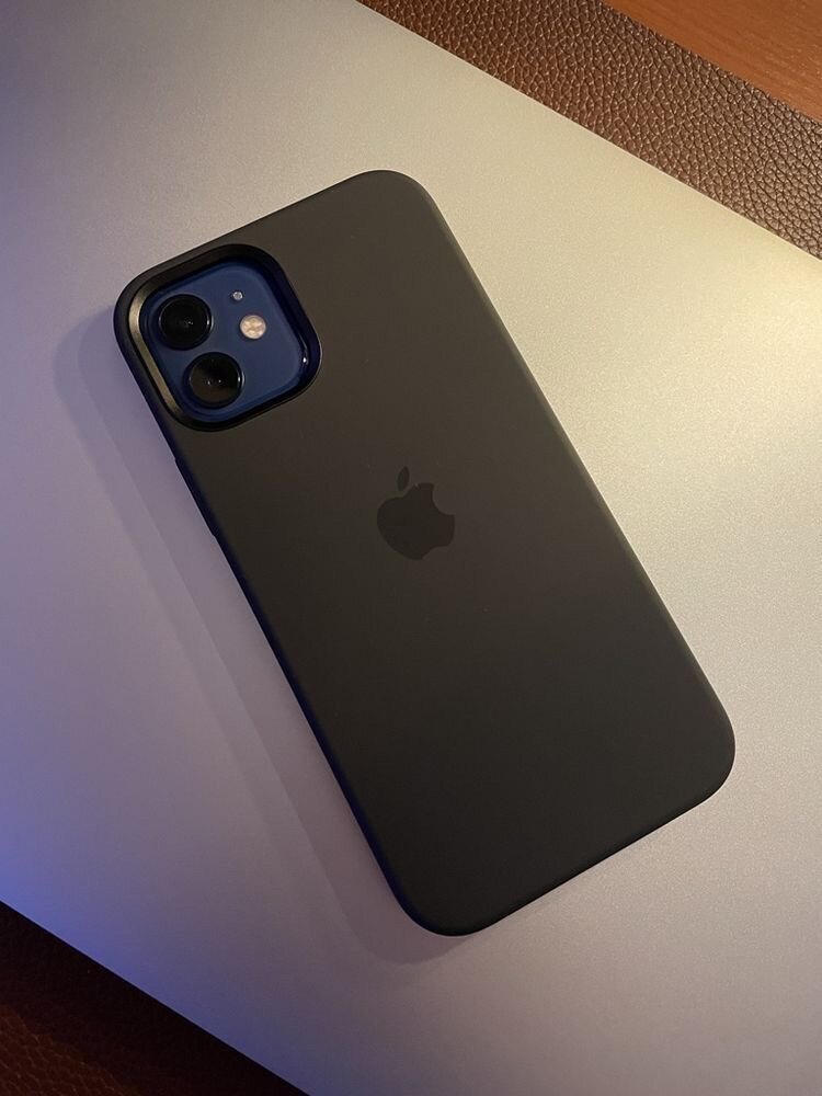 iPhone 12