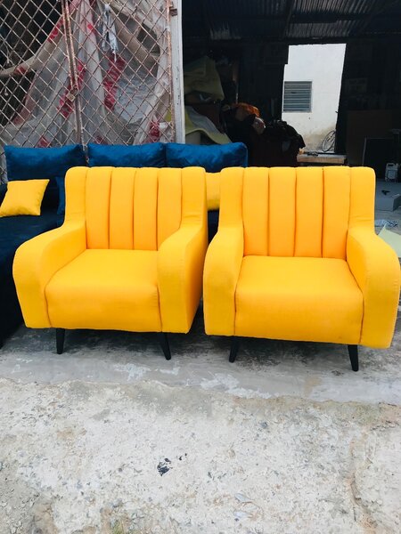 Stoffing chairs