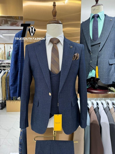 Suit bleu