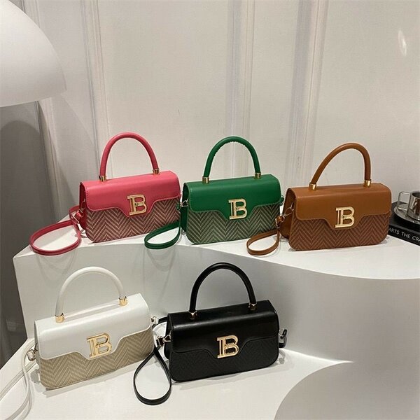 Sac à main élégant B en cuir