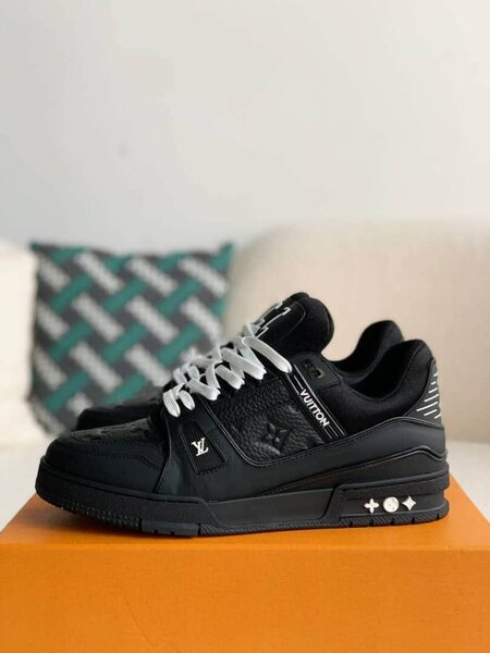 Chaussures pour femmes /homme