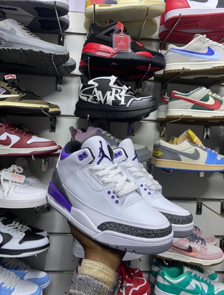 Jordan 3s