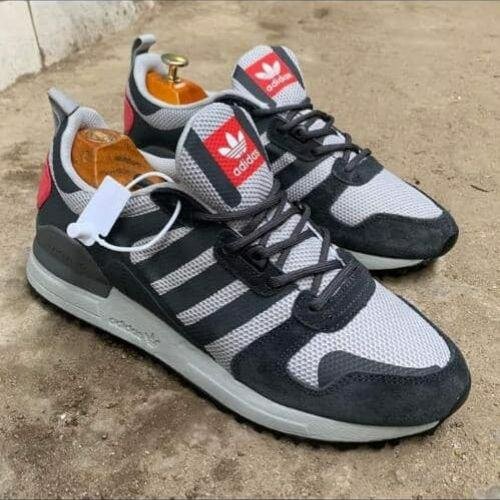 ADIDAS SNEAKER