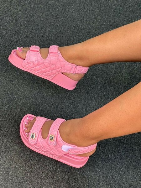 Channel sandles