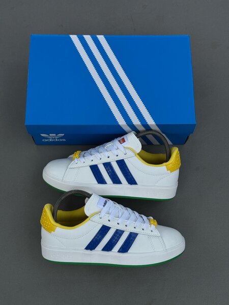Sneakers blancs Adidas élégants